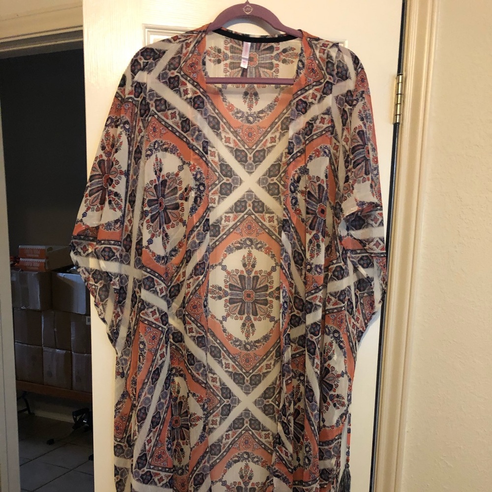 Cape, Coverup or Kimono